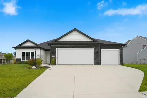 1776 Muruntau Grv, Fort Wayne, IN 46845