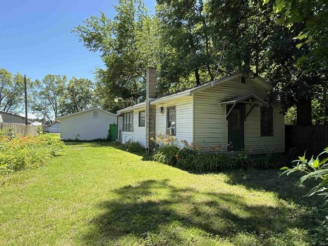 22834 Firwood Ln, Elkhart, IN 46514