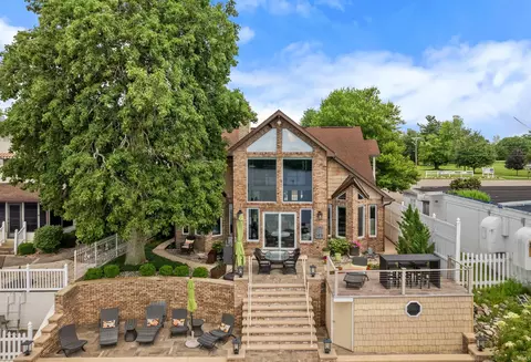 2424 Country Club Dr, Rochester, IN 46975