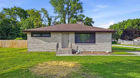 3021 W 26th St, Muncie, IN 47302