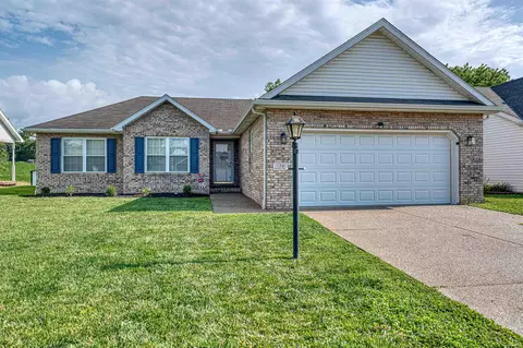 728 Strawberry Hill Rd, Evansville, IN 47711