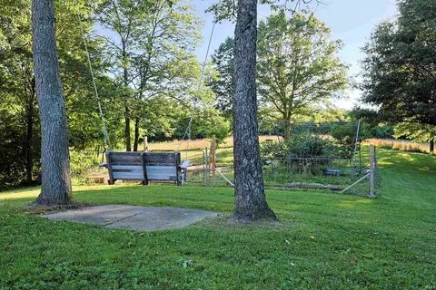 Exterior - 2823 Avoca Eureka Rd, Bedford, IN 47421 photo 27 of 27