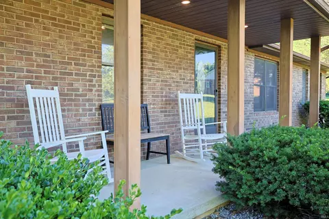 Exterior - 2823 Avoca Eureka Rd, Bedford, IN 47421 photo 9 of 27