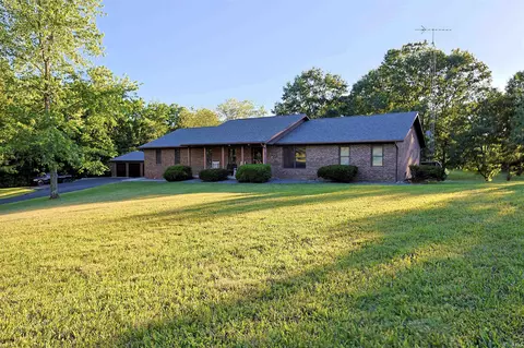 Exterior - 2823 Avoca Eureka Rd, Bedford, IN 47421 photo 14 of 27