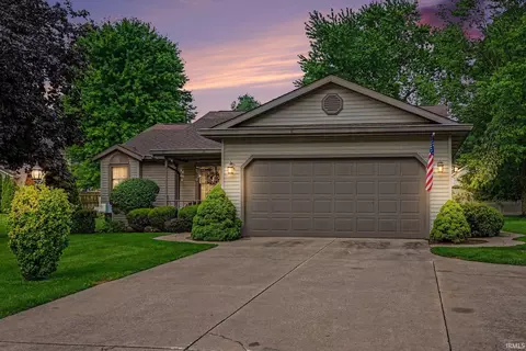 329 Bristol Ave, Middlebury, IN 46540