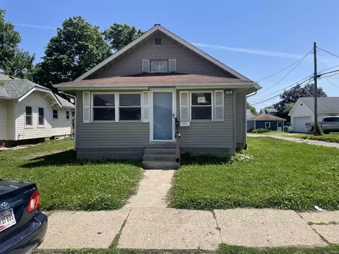 951 N Harrison St, Frankfort, IN 46041
