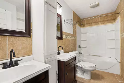 Bath - 12080 Covered Wagon Ct, Granger, IN 46530 photo 3 of 3