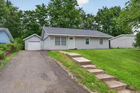 5808 Mendota Dr, Kokomo, IN 46902