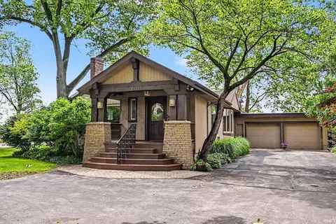 1225 Greenleaf Blvd, Elkhart, IN 46514