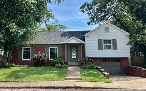 2015 E Gum St, Evansville, IN 47714