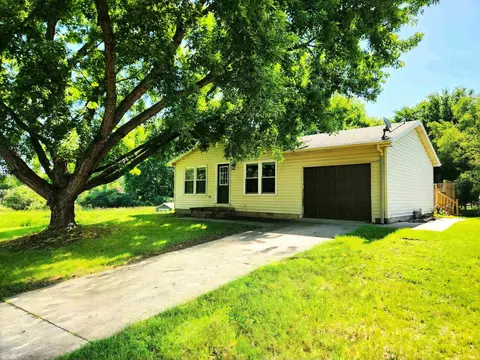404 Aspen Ct, Warsaw, IN 46580