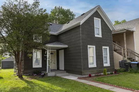 922 Monroe St, Elkhart, IN 46516