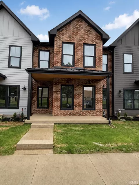 712 N Walnut St, Muncie, IN 47305