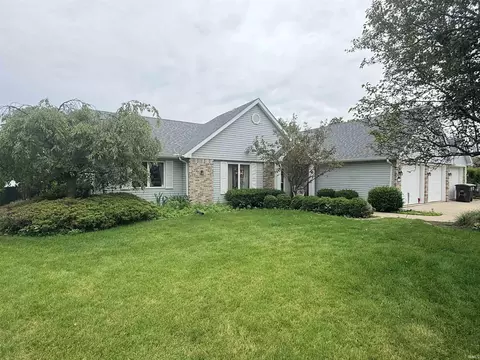 2615 Candlewick Dr, Fort Wayne, IN 46804