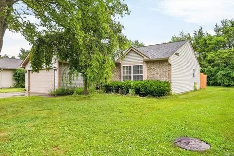 5811 W Waterstone Trce, Bloomington, IN 47403
