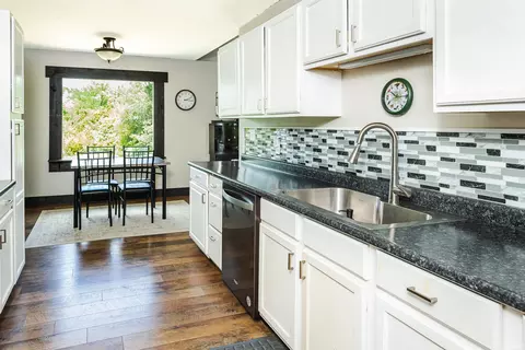 Kitchen - 1267 E Marigold Dr, Bloomington, IN 47401 photo 3 of 4
