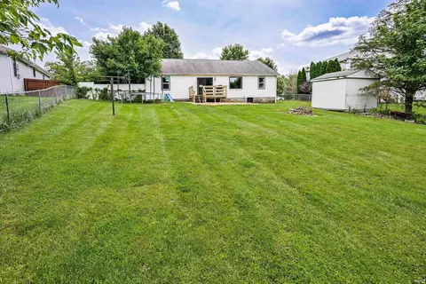 Exterior - 1267 E Marigold Dr, Bloomington, IN 47401 photo 3 of 6
