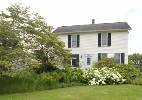 705 Virginia St, Walkerton, IN 46574