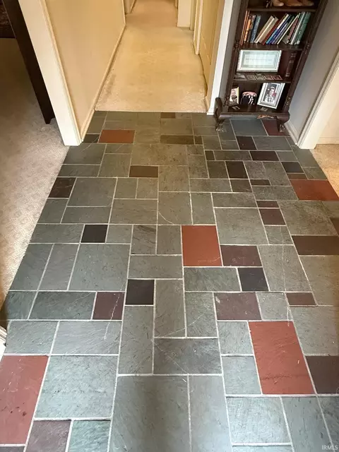 Entry Way - 2629 E Windermere Woods Dr, Bloomington, IN 47401 photo 2 of 3