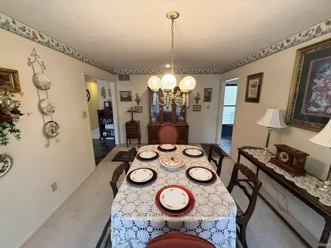 Dining - 2629 E Windermere Woods Dr, Bloomington, IN 47401 photo 4 of 5