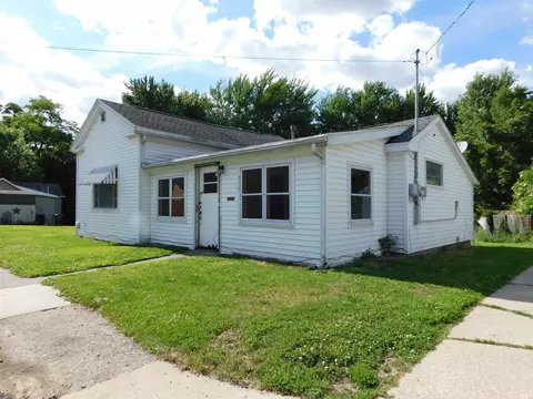 515 E Clark St, Warsaw, IN 46580