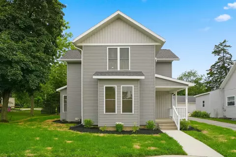121 N Oak St, Columbia City, IN 46725