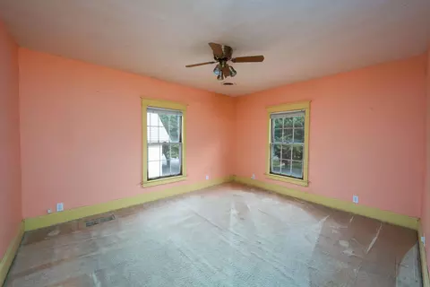 Bedroom - 507 E 9th St, Auburn, IN 46706 photo 9 of 10