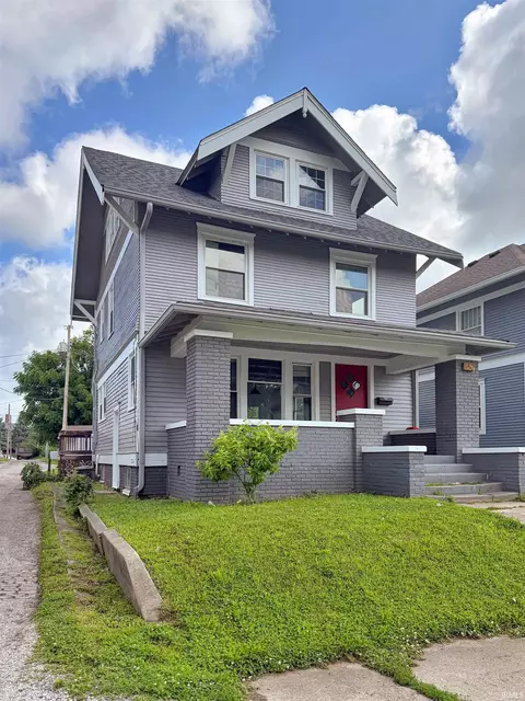 652 E Washington St, Frankfort, IN 46041