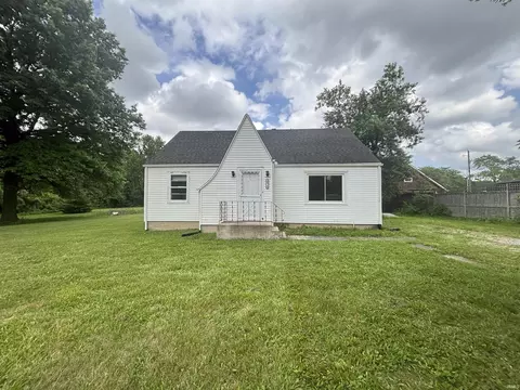 2526 Beineke Dr, Fort Wayne, IN 46808