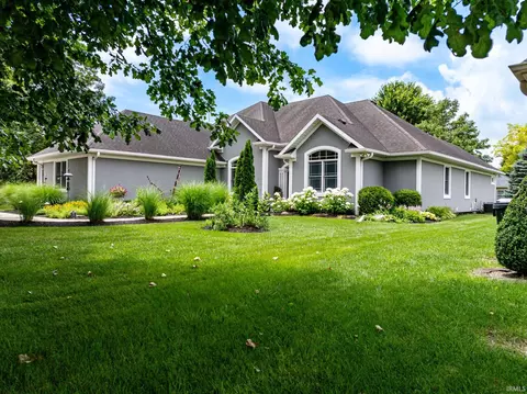 305 S Jade Dr, Yorktown, IN 47396