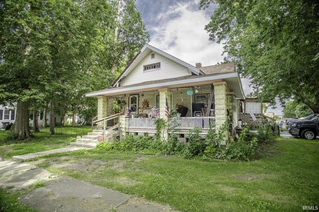 607 E 3rd St, Fowler, IN 47944