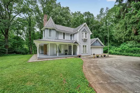 24531 NE Ce Dah Dr, Elkhart, IN 46516