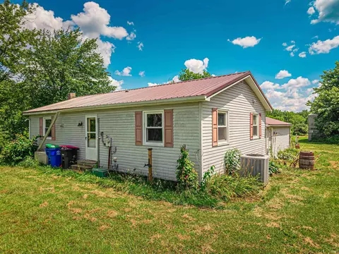 2311 Lashbrook Rd, Boonville, IN 47601