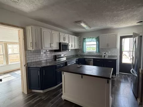 1814 E 225 N, Winamac, IN 46996 photo 8