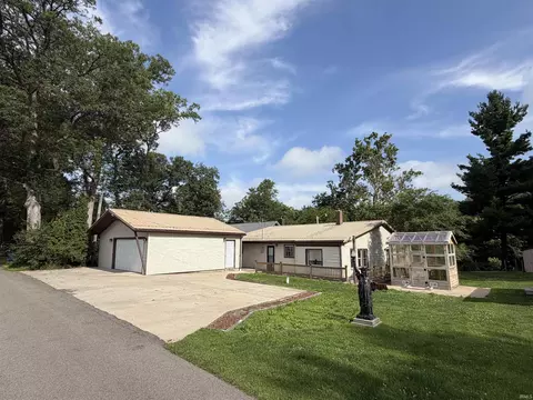 1814 E 225 N, Winamac, IN 46996 photo 2