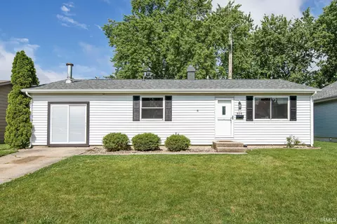 809 Meridian St, Mishawaka, IN 46544
