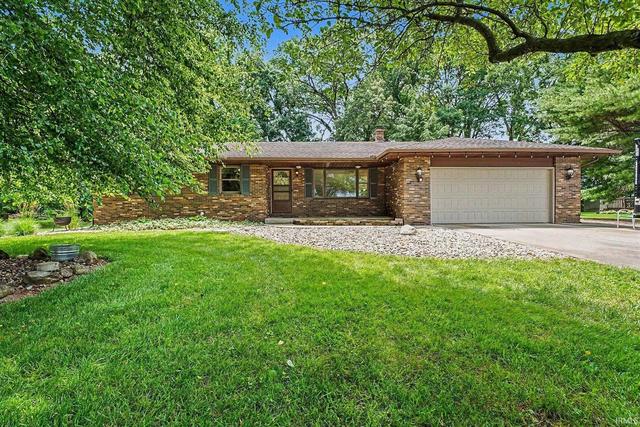 21074 Rebecca Ln, Bristol, IN 46507