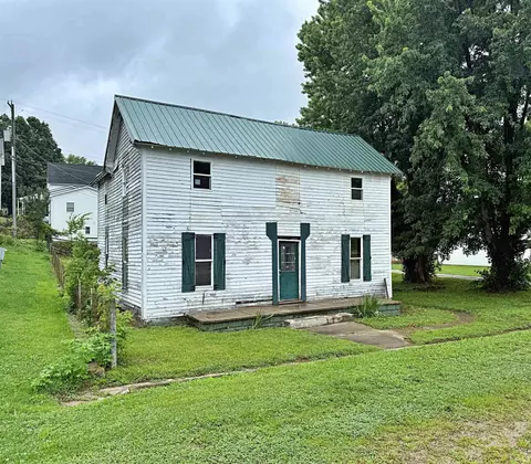 623 High St, Shoals, IN 47581