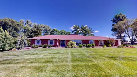 1852 W Division Rd, Jasper, IN 47546