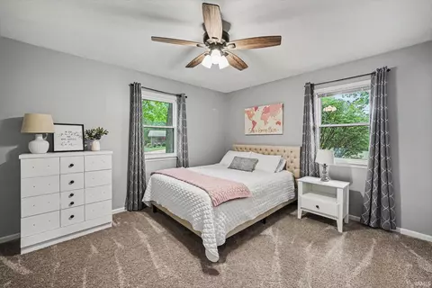 Bedroom - 4 Arbor Ct, Nappanee, IN 46550 photo 2 of 3