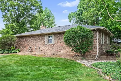 Exterior - 4 Arbor Ct, Nappanee, IN 46550 photo 5 of 5