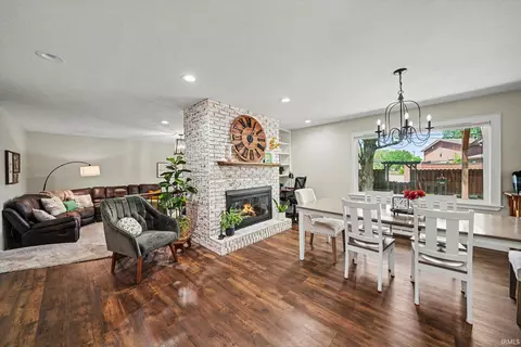 Dining - 4 Arbor Ct, Nappanee, IN 46550 photo 1 of 4
