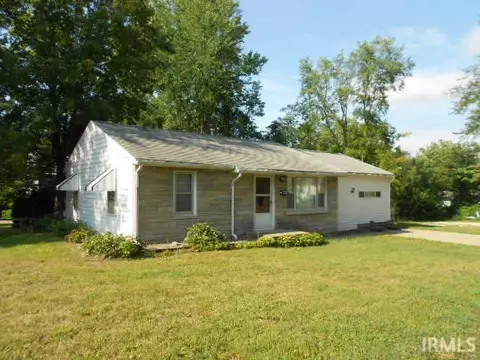 2206 E 8th St, Bloomington, IN 47405