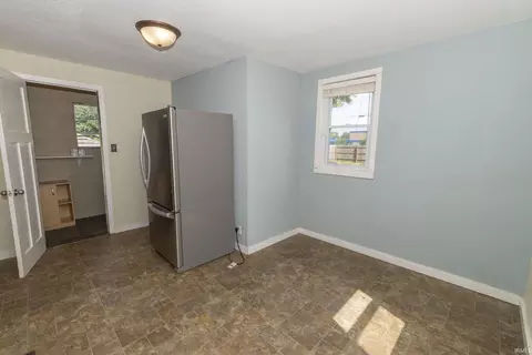 806 E Walnut St, Nappanee, IN 46550 photo 29