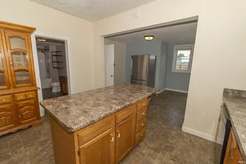 806 E Walnut St, Nappanee, IN 46550 photo 26