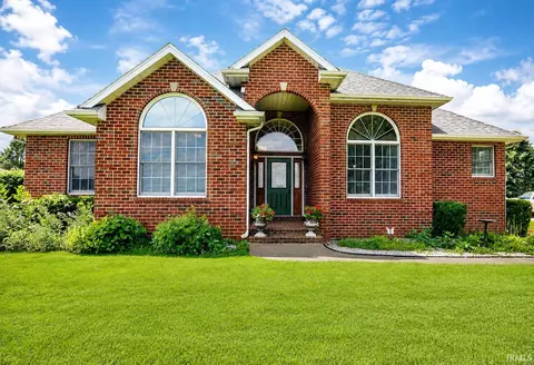 51529 Primrose Rd, South Bend, IN 46628