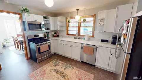Kitchen - 425 E Dodds St, Bloomington, IN 47401 photo 1 of 2