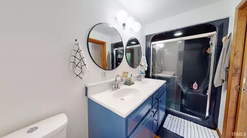 Bath - 425 E Dodds St, Bloomington, IN 47401 photo 3 of 3