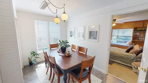 Dining - 425 E Dodds St, Bloomington, IN 47401 photo 1 of 3