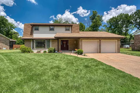 7501 Meadowview Dr, Evansville, IN 47710